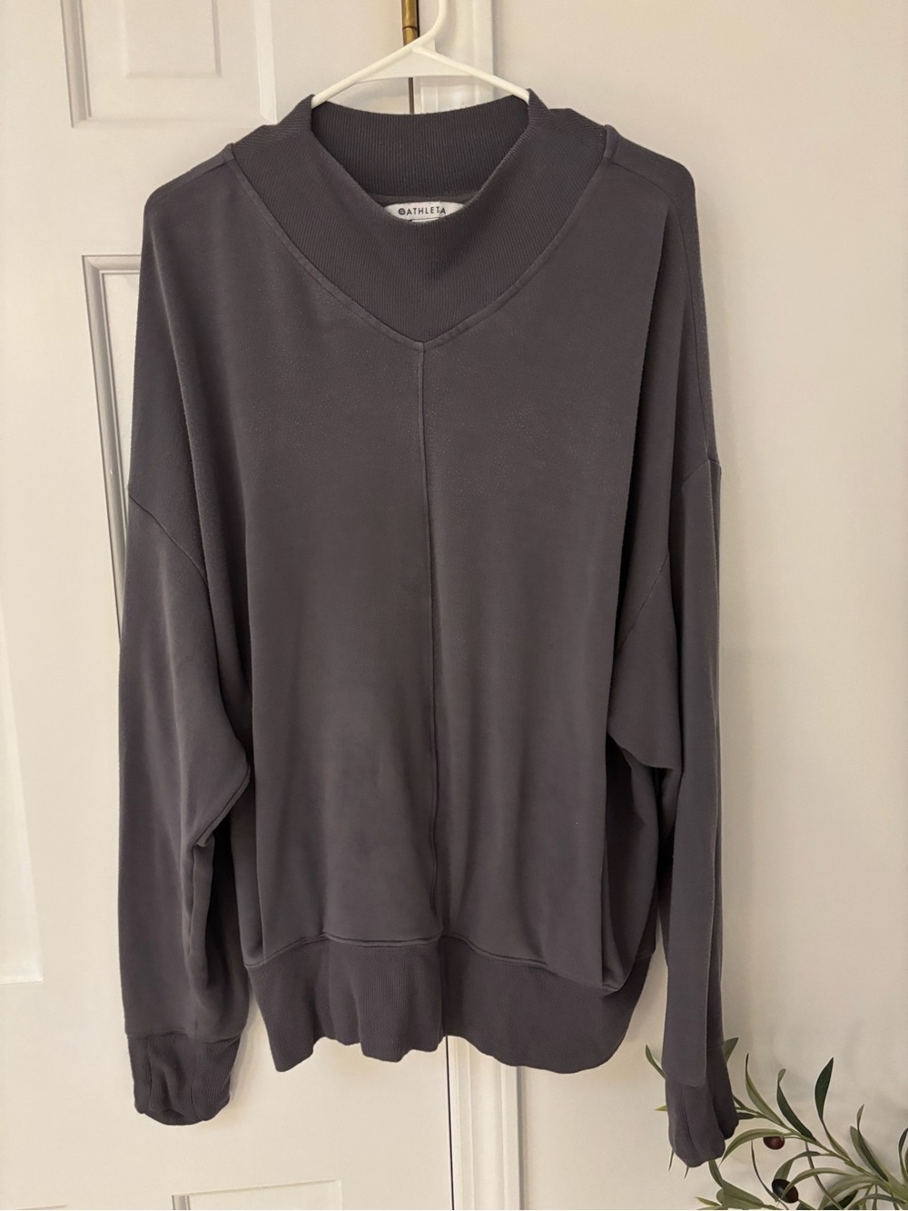 Athleta Women’s XL Muted Purple Oversized Mock Neck Pullover